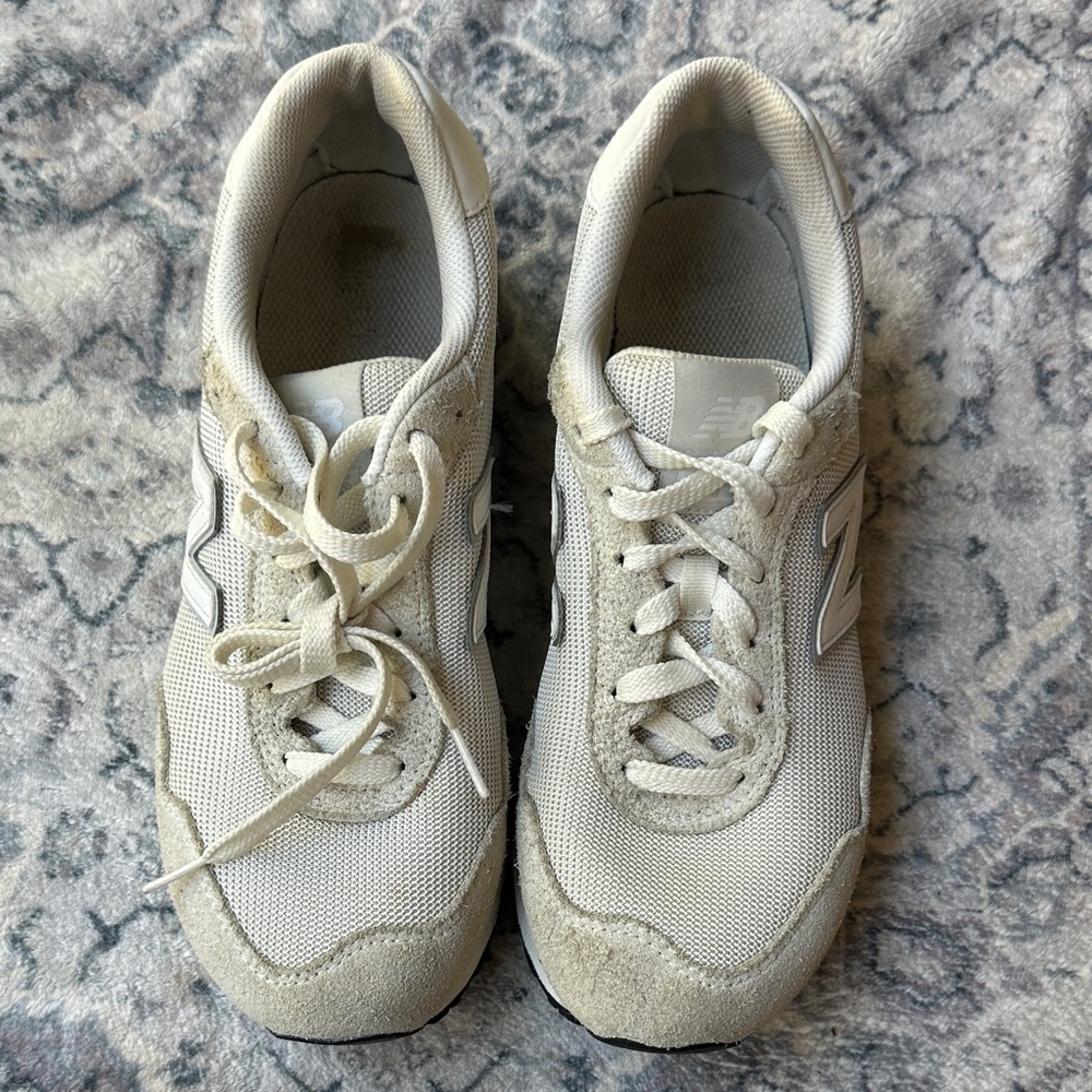 New Balance Women's Cream Sneakers